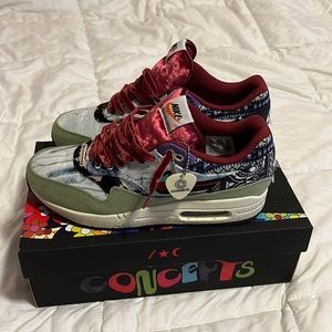 SIZE 9 Nike Air Max 1 SP CONCEPTS (DEADSTOCK)